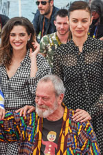 Joana Ribeiro, Olga Kurylenko, Terry Gilliam Joana Ribeiro, Olga Kurylenko, Terry Gilliam